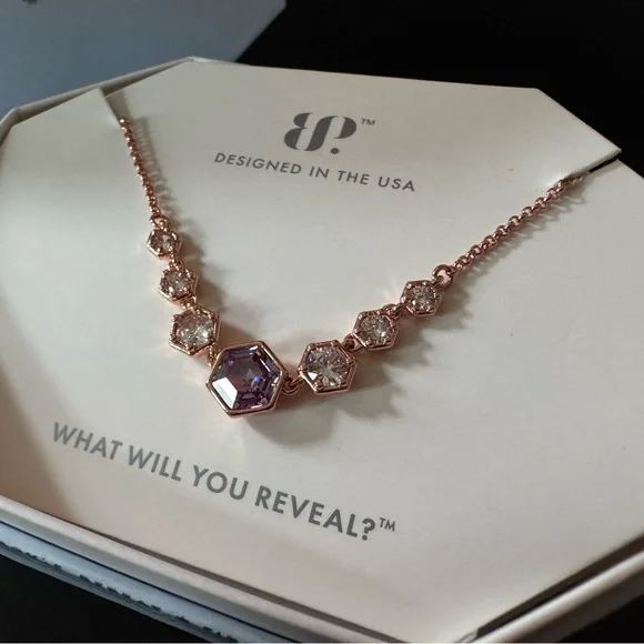 BP Feeling Glam Necklace - Picture 7 of 8